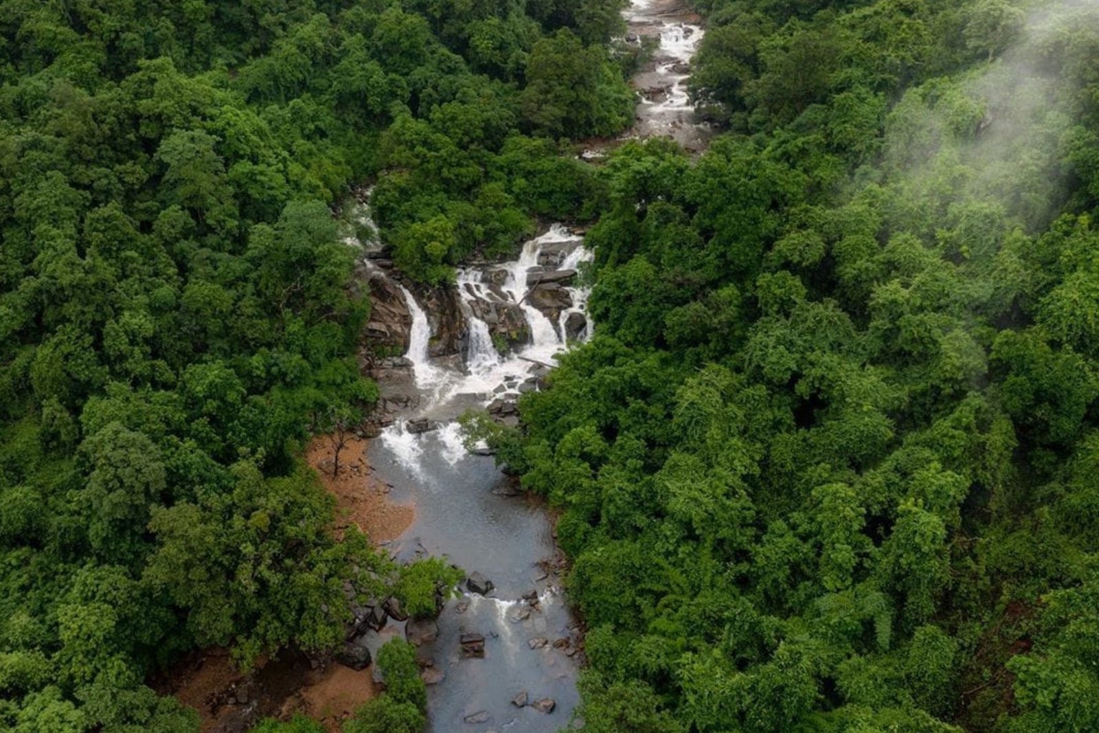 Polluru waterfalls
